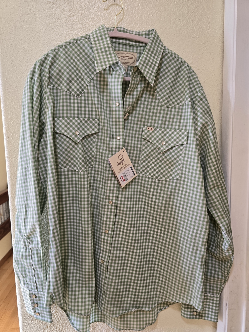 Green Gingham Women’s Western Shirt - Classic Button-Up